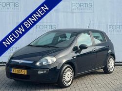 Blauw Gebruikt 2011 Fiat Punto Evo Dynamic Hatchback | € 3.500 (Eerlijke prijs)