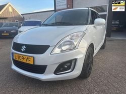 Wit Gebruikt 2017 Suzuki Swift Hatchback | € 8.950 (Super prijs)