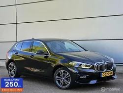 Zwart Gebruikt 2019 BMW 118 Executive Hatchback | € 15.450 (Goede deal)