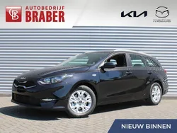 Zwart, metallic lak Nieuw 2025 Kia Ceed Sportswagon Comfort Stationwagen | € 31.990 (Iets duurder)