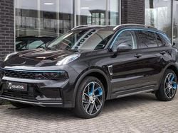 Zwart Gebruikt 2023 Lynk & Co 01 SUV | € 27.900 (Eerlijke prijs)
