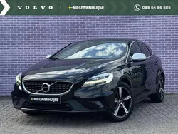 Zwart, metallic lak Gebruikt 2018 Volvo V40 Business Edition Stationwagen | € 18.899 (Duur)