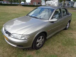 Grijs, metallic lak Gebruikt 1999 Opel Vectra Sedan | € 850 (Super prijs)
