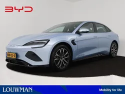 Blauw metallic Gebruikt 2025 BYD Seal Comfort Sedan | € 41.945