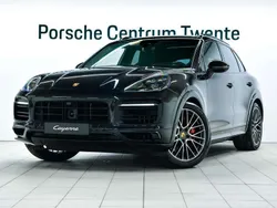 Diepzwart metallic Gebruikt 2020 Porsche Cayenne GTS SUV | € 109.900