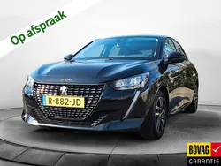 Zwart, metallic lak Gebruikt 2022 Peugeot 208 Allure Hatchback | € 16.900 (Eerlijke prijs)