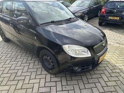 Zwart Gebruikt 2008 Skoda Fabia Ambiente Hatchback | € 2.100 (Eerlijke prijs)