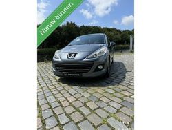 Grijs Gebruikt 2010 Peugeot 207 Style Hatchback | € 3.750 (Eerlijke prijs)