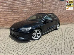 Zwart Gebruikt 2024 Audi A3 Sportback S-Line Hatchback | € 39.490 (Eerlijke prijs)