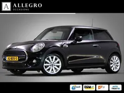 Zwart, metallic lak Gebruikt 2016 Mini Cooper Business Hatchback | € 12.945 (Eerlijke prijs)