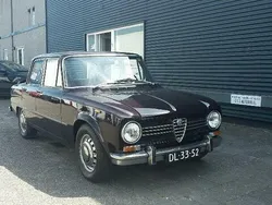 Rood Gebruikt 1971 Alfa Romeo Giulia Super Sedan | € 22.950