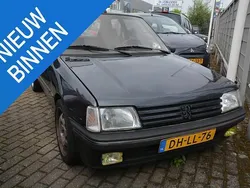 Grijs Gebruikt 1991 Peugeot 205 Hatchback | € 1.450