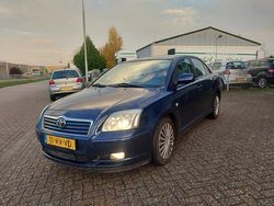 Blauw Gebruikt 2005 Toyota Avensis Sol Sedan | € 3.195 (Eerlijke prijs)