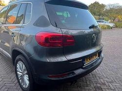 Grijs Gebruikt 2014 VW Tiguan Sport SUV | € 15.250 (Eerlijke prijs)