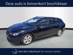 Zwart Gebruikt 2023 VW Golf VIII Life Stationwagen | € 25.990 (Goede deal)