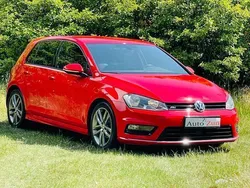 Rood Gebruikt 2016 VW Golf VII R-line Hatchback | € 10.499 (Goede deal)