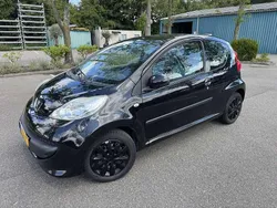 Zwart Gebruikt 2009 Peugeot 107 Hatchback | € 3.200 (Eerlijke prijs)
