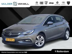 Grijs Gebruikt 2016 Opel Astra Edition Hatchback | € 11.425 (Eerlijke prijs)