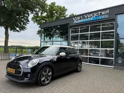Blauw Gebruikt 2019 Mini Cooper Hatchback | € 22.900 (Eerlijke prijs)