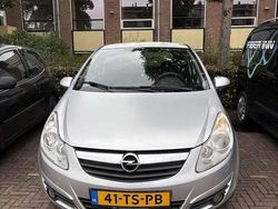 Grijs Gebruikt 2007 Opel Corsa Enjoy Hatchback | € 2.000 (Goede deal)