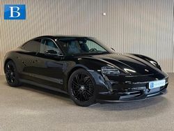 Zwart Gebruikt 2021 Porsche Taycan Performance Package Sedan | € 52.800 (Eerlijke prijs)