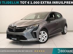 Grijs Gebruikt 2023 Renault Clio V Evolution Hatchback | € 22.595 (Eerlijke prijs)