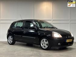 Zwart Gebruikt 2005 Renault Clio R.S. Hatchback | € 1.950 (Eerlijke prijs)