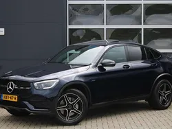 Blauw Gebruikt 2020 Mercedes GLC300e AMG Coupé | € 45.900 (Goede deal)