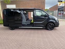 Zwart Gebruikt 2015 Renault Trafic MPV | € 11.450