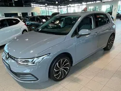 Grijs Gebruikt 2020 VW Golf VIII Sport Hatchback | € 18.750 (Eerlijke prijs)