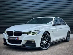 Wit / alpinweiss iii Gebruikt 2019 BMW 320 M Performance Sedan | € 21.950 (Goede deal)