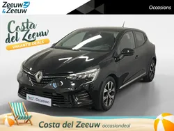 Zwart Gebruikt 2022 Renault Clio V Evolution Hatchback | € 16.835 (Eerlijke prijs)