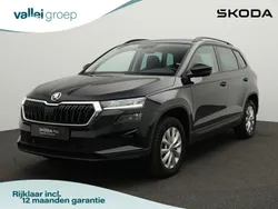 Zwart Gebruikt 2023 Skoda Karoq Ambition SUV | € 25.400 (Eerlijke prijs)