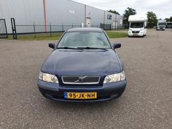 Blauw Gebruikt 2002 Volvo V40 Stationwagen | € 1.000 (Duur)