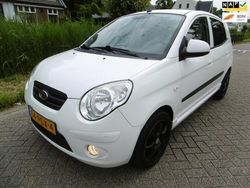 Wit Gebruikt 2011 Kia Picanto Hatchback | € 2.645 (Eerlijke prijs)