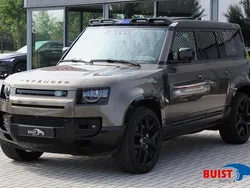 Bruin Gebruikt 2021 Land Rover Defender First Edition SUV | € 94.950 (Duur)