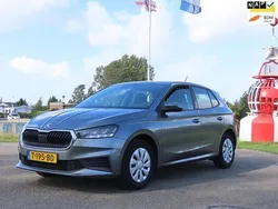 Grijs Gebruikt 2023 Skoda Fabia Ambition Hatchback | € 16.750 (Goede deal)