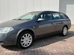 Grijs Gebruikt 2004 Nissan Primera Acenta Stationwagen | € 850 (Super prijs)