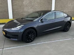 Grijs Gebruikt 2019 Tesla Model 3 Standard Range Sedan | € 17.995 (Goede deal)