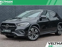 Zwart, metallic lak Gebruikt 2021 Mercedes GLA250 Luxury SUV | € 35.795 (Goede deal)