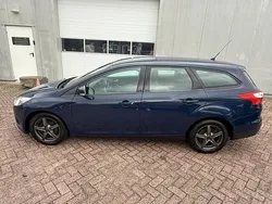Blauw Gebruikt 2013 Ford Focus Trend Stationwagen | € 1.650 (Goede deal)