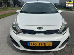 Wit Gebruikt 2012 Kia Rio Hatchback | € 3.699 (Eerlijke prijs)