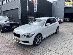 Wit Gebruikt 2012 BMW 116 Sport Line Hatchback | € 7.499 (Eerlijke prijs)