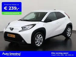 Wit Gebruikt 2024 Toyota Aygo Play Hatchback | € 18.945 (Eerlijke prijs)