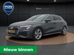 Grijs Gebruikt 2023 Audi A3 Sportback S-Line Hatchback | € 34.450 (Iets duurder)