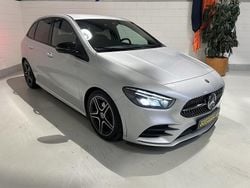 Grijs Gebruikt 2019 Mercedes B180 AMG line MPV | € 21.950 (Goede deal)