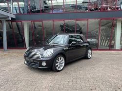 Bruin, metallic lak Gebruikt 2015 Mini Cooper Cabriolet Cabriolet | € 9.950 (Eerlijke prijs)