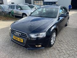 Blauw (metallic) Gebruikt 2014 Audi A4 Business Stationwagen | € 6.750 (Iets duurder)