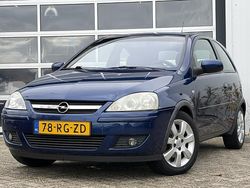 Blauw Gebruikt 2005 Opel Corsa Hatchback | € 1.450 (Eerlijke prijs)