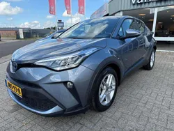 Grijs, metallic lak Gebruikt 2024 Toyota C-HR SUV | € 29.495
